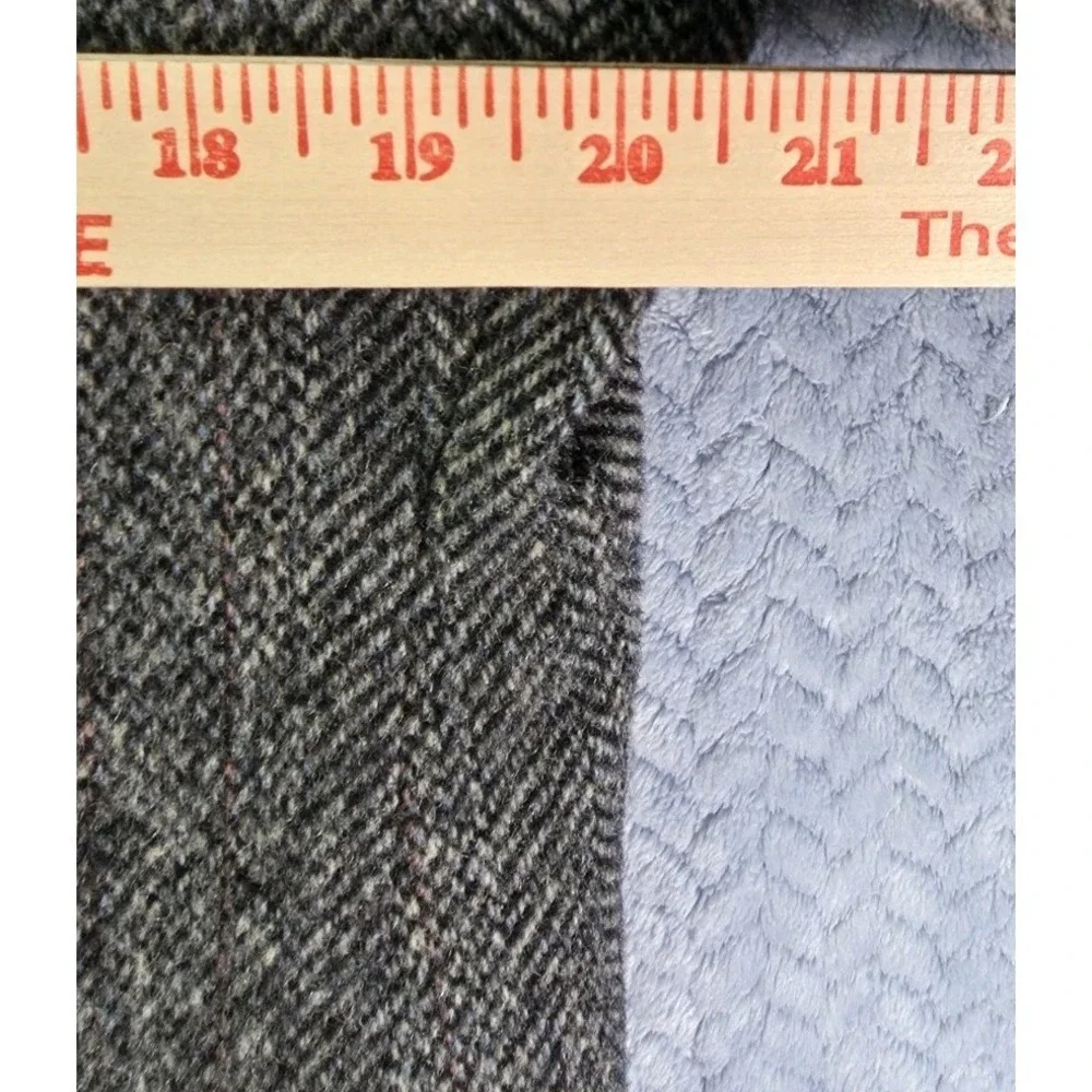 New England Herringbone Grey Tweed Sportcoat Mens Size 40L 100% Wool Made In USA